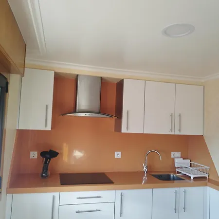 Acogedor Con Terraza Y Barbacoa 아파트 *