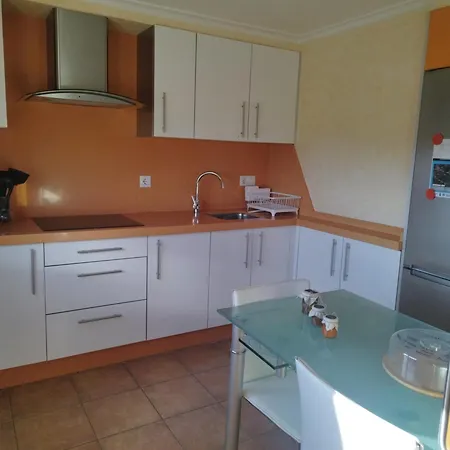 아파트 Acogedor Con Terraza Y Barbacoa Cela (Pontevedra)